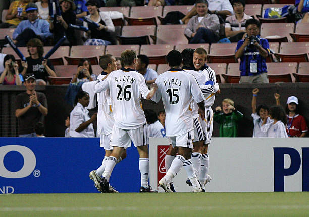 成为众人瞩 成为众人瞩